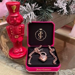 Juicy Couture rose gold necklace like new